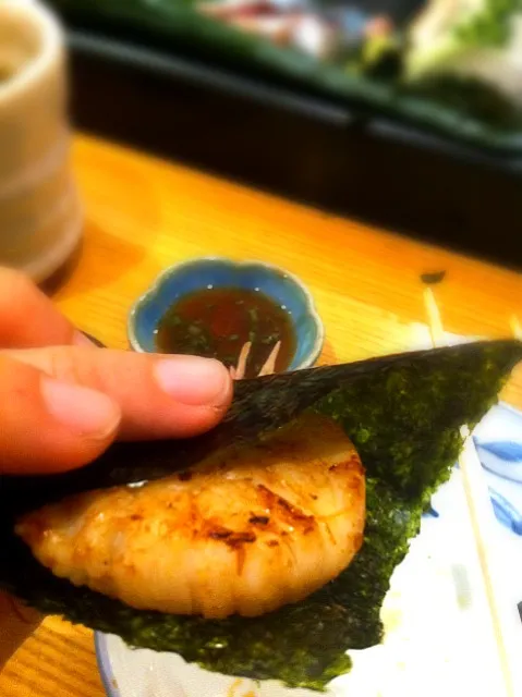 Snapdishの料理写真:grilled scallop|willzさん