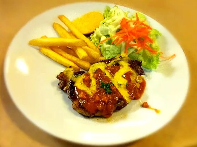 Snapdishの料理写真:My Pork Steak with Cheese|Chanyaさん