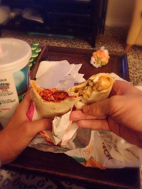 Snapdishの料理写真:Beefy Crunch Burrito - Potatoe Burrito|Ryan Millerさん