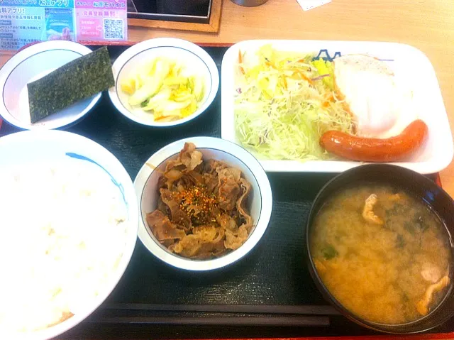 Snapdishの料理写真:ソーセージエッグ定食|yukoさん