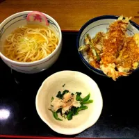 年明けうどん|ラッキーさん