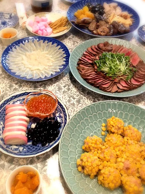 Snapdishの料理写真:The feast continues...|Junya Tanakaさん