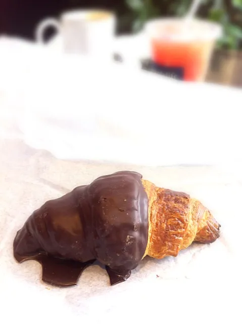 Snapdishの料理写真:choc croissant 1|willzさん