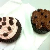 strawberry chocolate & chocolate, chocolate|Cristina Kanさん