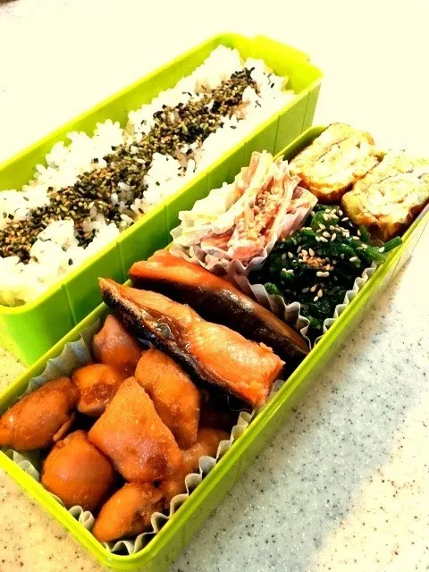 Snapdishの料理写真:今年初めのお弁当|kanawanさん