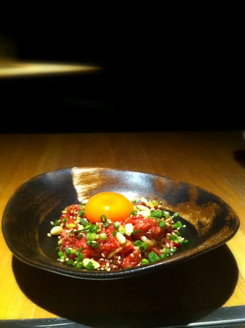 raw chopped beef egg yolk|willzさん