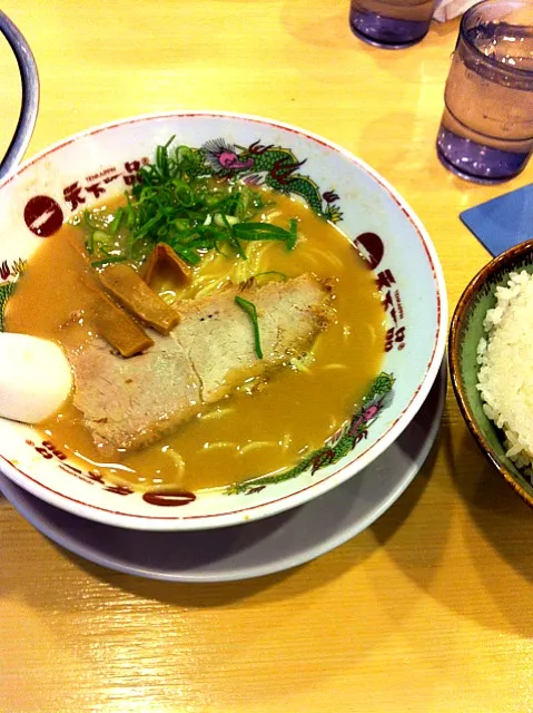 天下一品 ラーメンセット並|tototomiさん