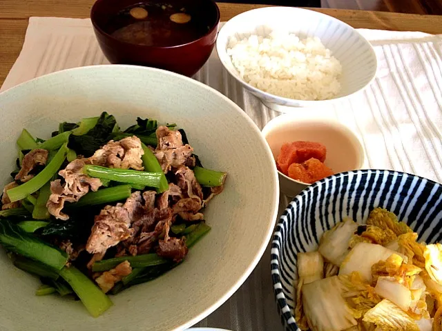 久々の日常の朝ごはん。白菜と柚子の浅漬けに塩昆布入れて作ったら美味しかった！|canadienneさん