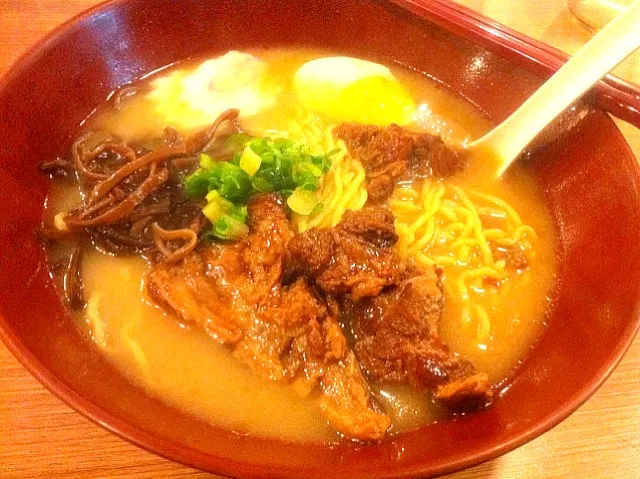 pork gristle kyushu ramen in soy sauce soup|skyblueさん