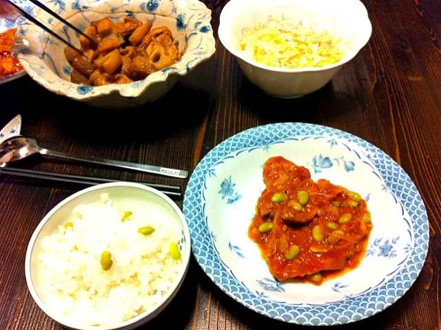 よしながふみさんの「きのう何食べた？」のレシピで鶏肉のトマト煮を作ろうとしたら、間違えて一口カツ用の豚肉を解凍しちゃった件(母談)|Ozzyさん