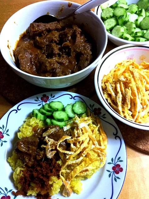 Nasi kuning and Rendang|Felicia Solihinさん