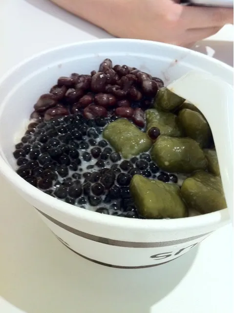 Japan Combo (Soya ice + Red bean + Ocha ball + Baby pearl)|bee lingさん