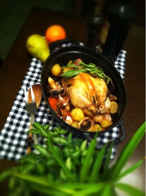 pot roast chicken with tarragon,cèpes|rick chanさん