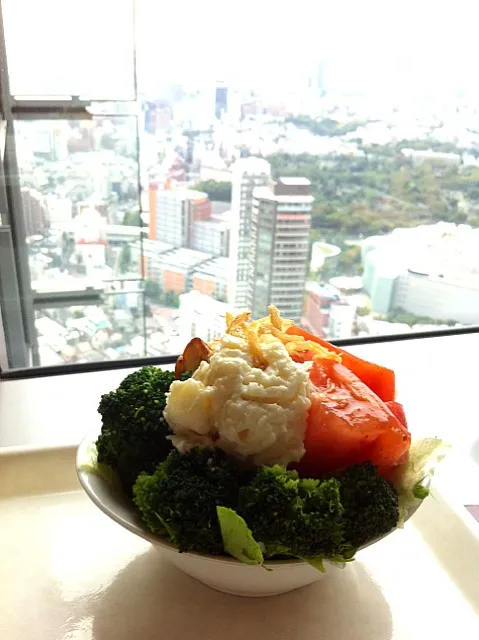 たまには必要な社食サラダ|chenhuiさん