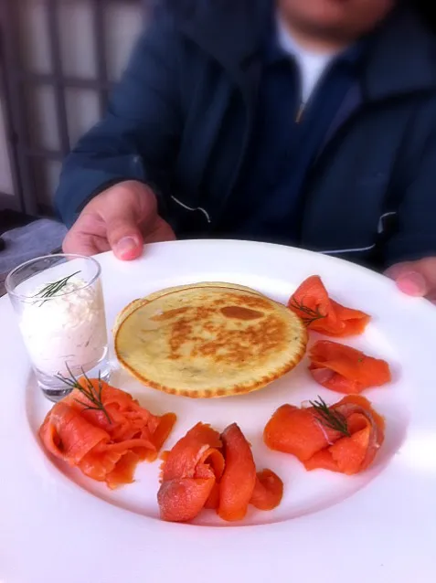 smoked salmon pancake|willzさん