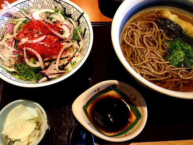 ピリ辛マグロたたき丼セット|すかラインさん