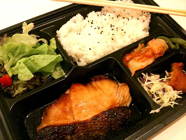 Gindara Teriyaki Set / ชุดปลาหิมะย่างซีอิ๊ว|sasi-sOmさん