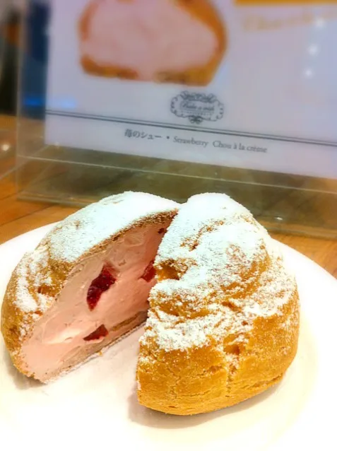 strawberry cream puff|willzさん