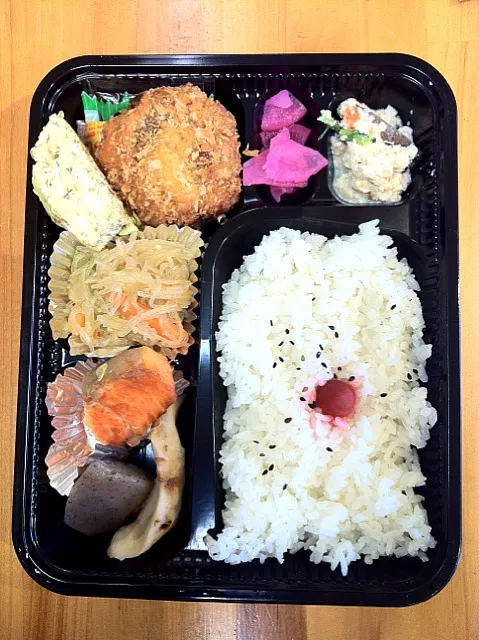 日替わり幕の内弁当|たんぽぽ娘さんさん