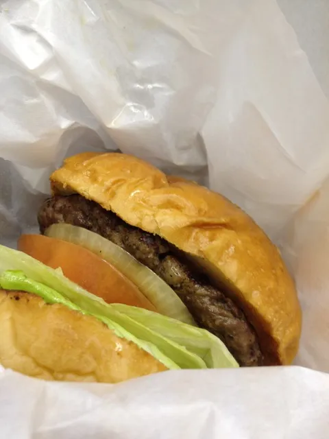 fungo's burger take out|luigi occiさん