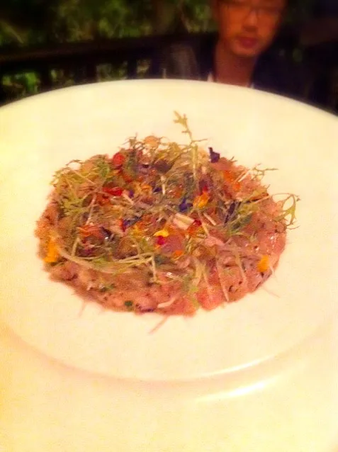 Snapdishの料理写真:yellow fin tuna tartare|willzさん