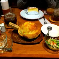 Snapdishの料理写真:パイ包みのスープ|水色さん