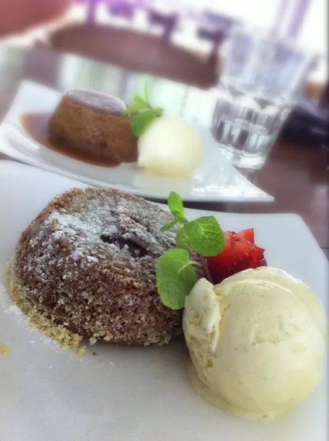 sticky date pudding & choc fondant|willzさん