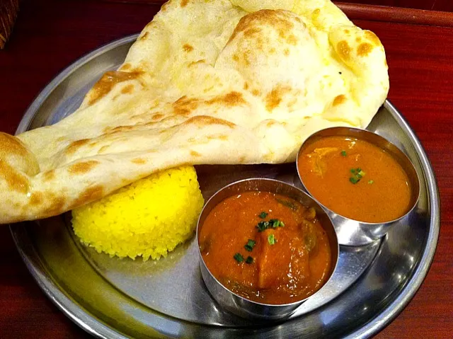 チキンカレー、野菜カレー、ナン、ライス|ゆりさん