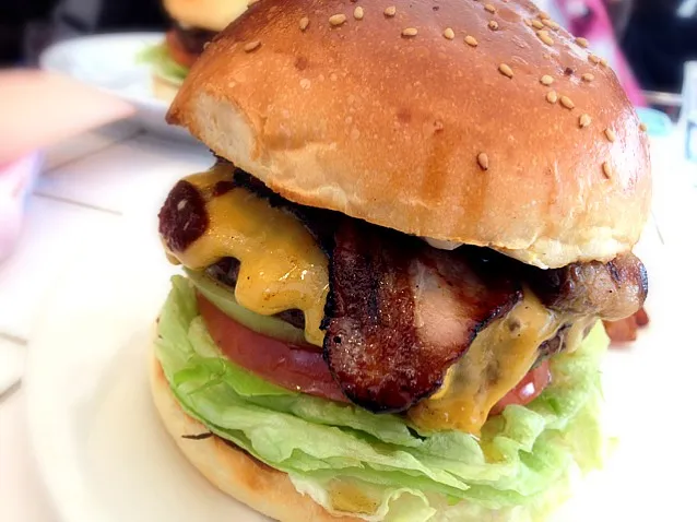 Bacon Cheeseburger|Junya Tanakaさん