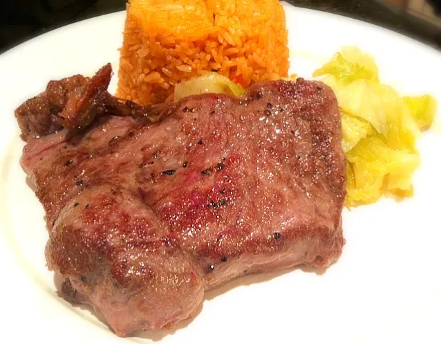 Sirloin steak in red wine sauce|Kandyさん