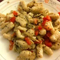 Gnocchi in pesto sauce with tomato and artichoke|Murashigeさん