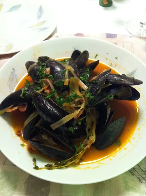 Mussels in a Beer Broth infused with Bacon and Jalapeno|Colin Bowersさん