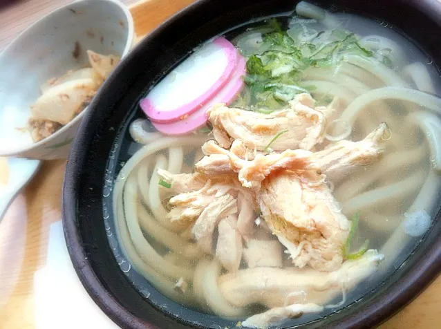 本日のランチ。鶏塩うどん＋大根の煮物(400円)|JTKさん