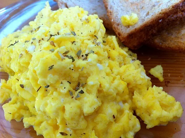 Snapdishの料理写真:Scrambled egg|Zさん