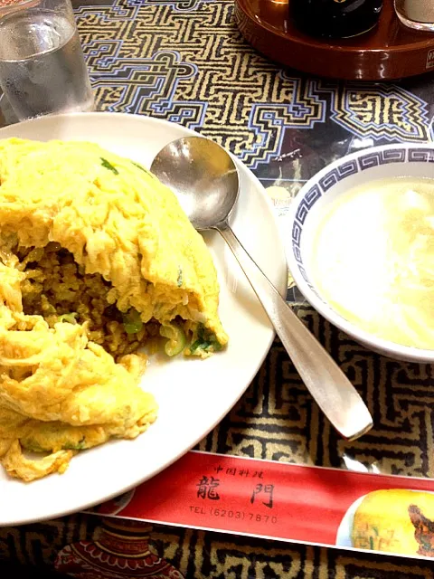 Snapdishの料理写真:龍門の天津カレー炒飯、いただきました(^_^)|大阪カレー部長さん