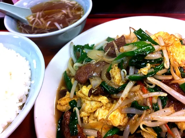 ニラレバ玉子定食|やまともさん