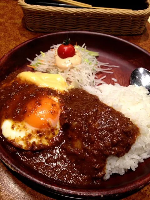 びっくりドンキーのカレーハンバーグディッシュに玉子のせ。|mariさん