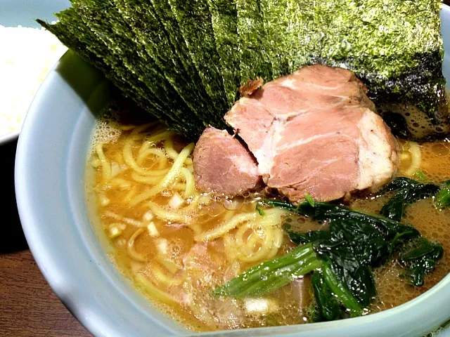 ラーメン 並 のり増し キャベチャ こいめ かため|tecklさん