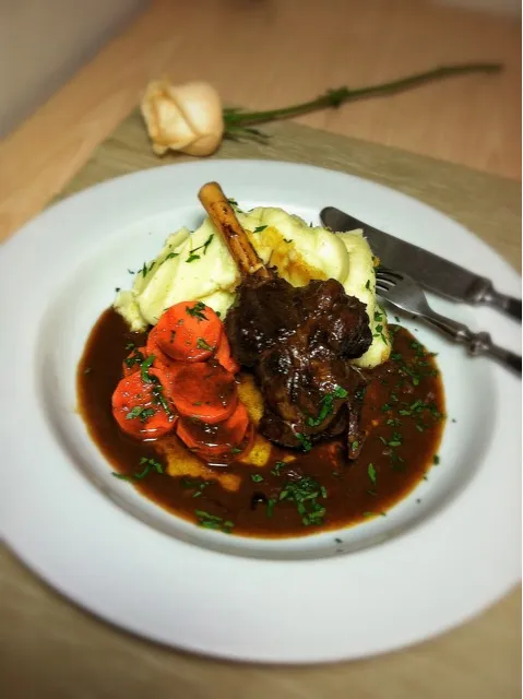 lamb shank with red wine|rick chanさん