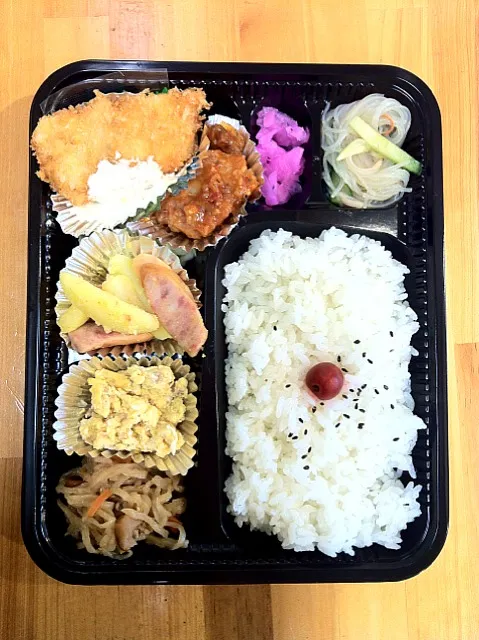 日替わり幕の内弁当|たんぽぽ娘さんさん