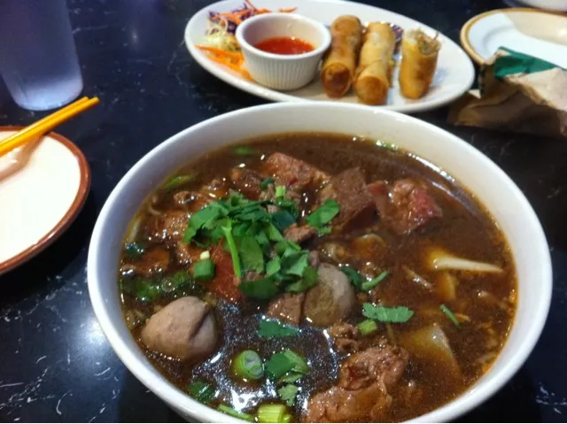 thai beef noodle soup|Justin Herazoさん