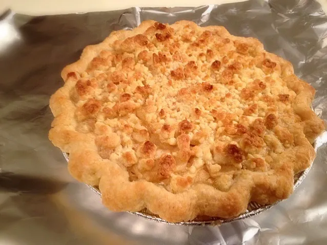 Snapdishの料理写真:Mascarpone and sour cream  apple pie|charさん