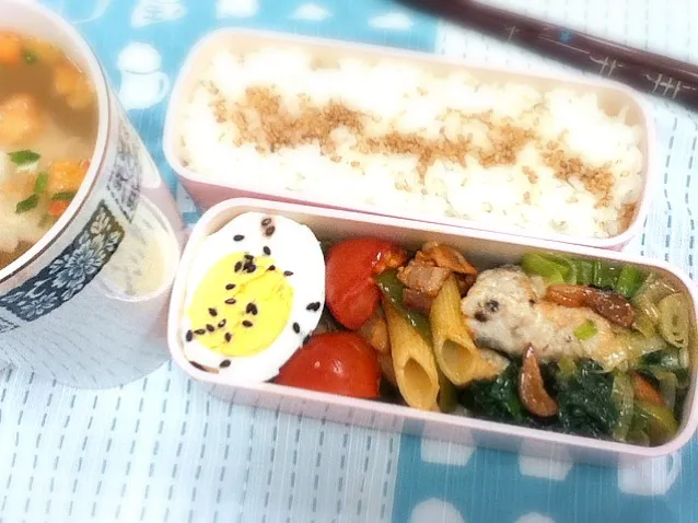 Snapdishの料理写真:真鯛ムニエル弁当|hoppycowさん