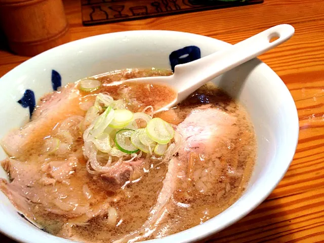 今日のランチ 肉そば|ニコさん