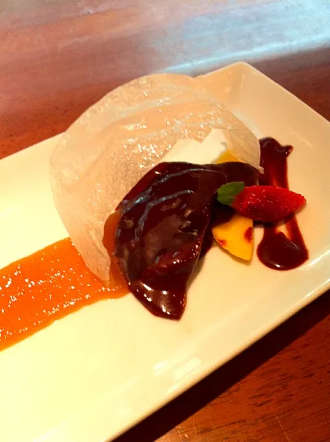 Snapdishの料理写真:chocolate ravioli with mango jelly|lauren shannonさん