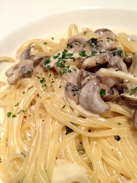 mushrooms.alfredo.linguine|ej adamさん