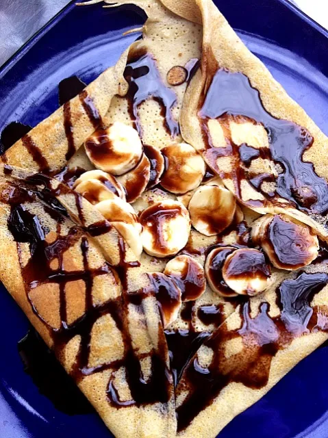 Snapdishの料理写真:banana & chocolate crepe|Heather Mostardiさん