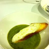 Artichoke Mint Soup with Lemony Goat Cheese Toasts|Michelleさん