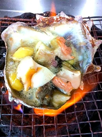 刺身も良いのですが、シンプルに出汁のつぼ焼きもそりゃうます。|金子 雄介さん