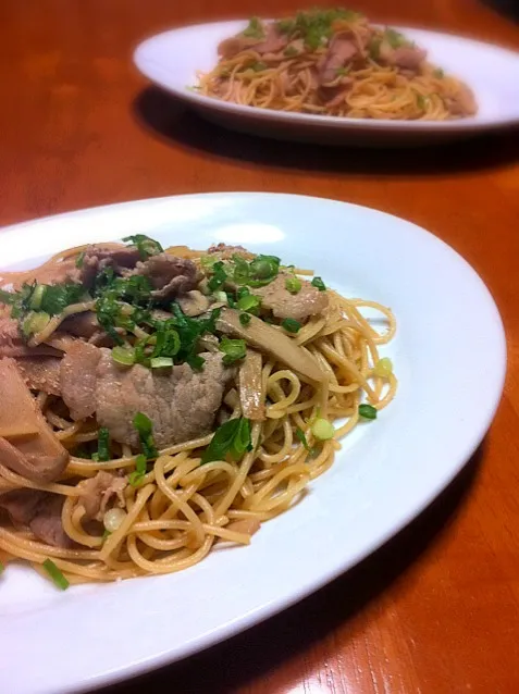 豚バラとエリンギの柚子胡椒パスタ。|まゆさん